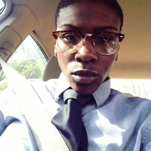 Meet your Posher, Dee